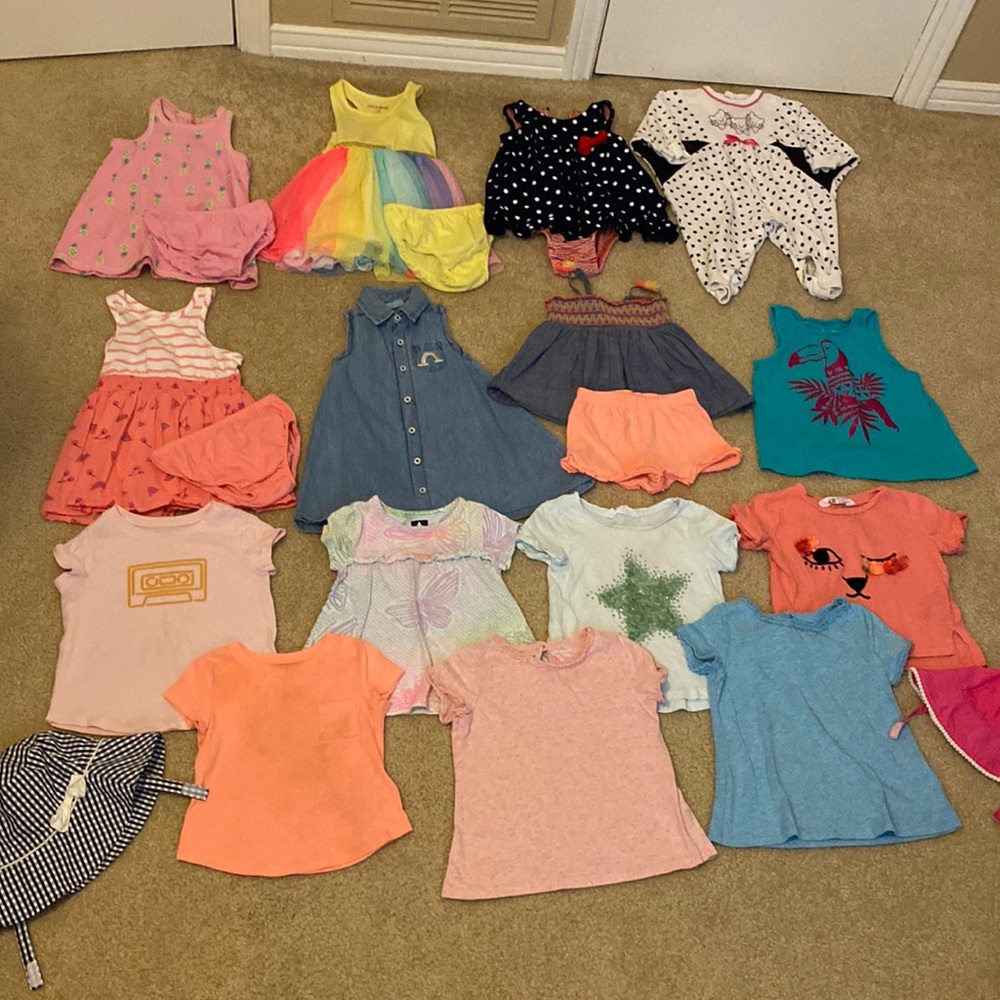 Lot of baby/toddler tops/dresses/hats size 18-month
